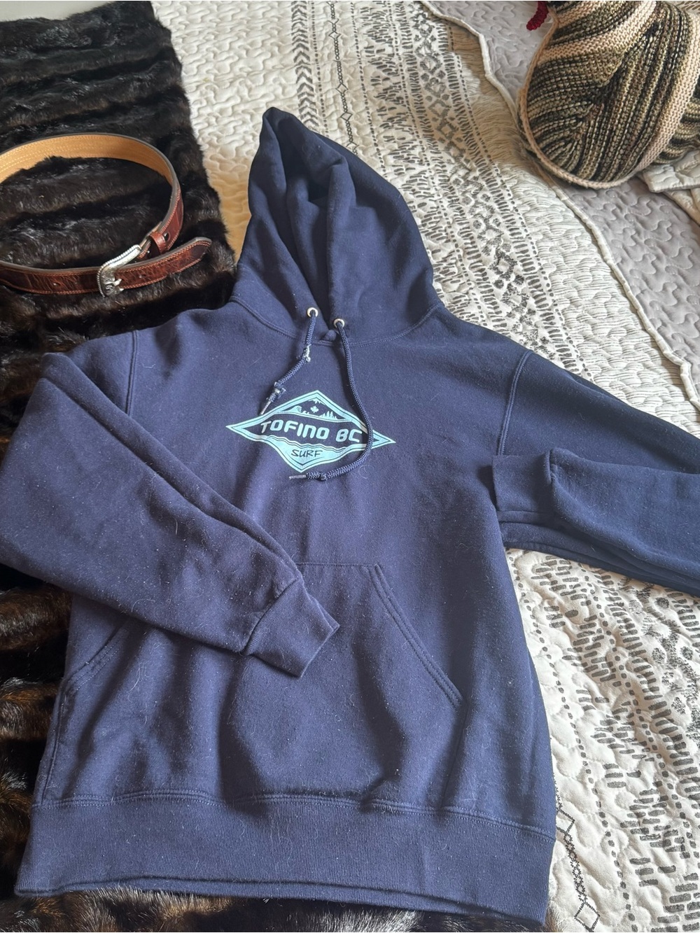 Tofino BC Navy Hoodie 💙🤠 | Size S | Fall 🌊🍂
